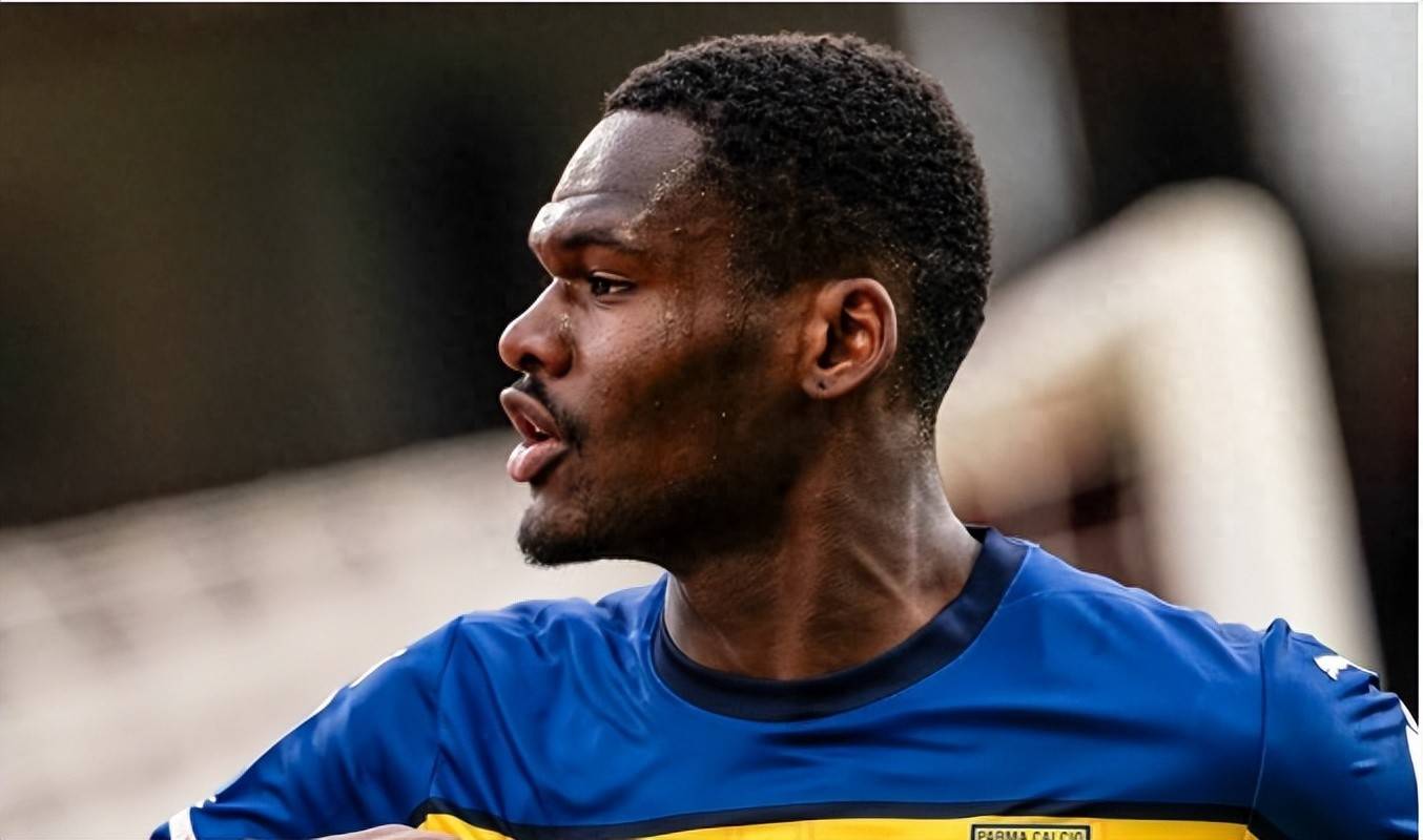 切尔西锁定21岁天才妖锋, 仅需2000万欧, 意甲双雄或截胡