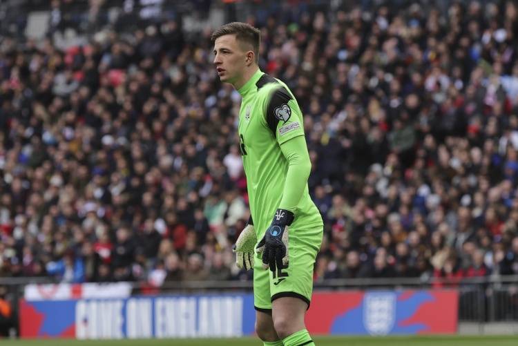 镜报：曼联和曼城希望引进特鲁宾，本菲卡标价4000万美元